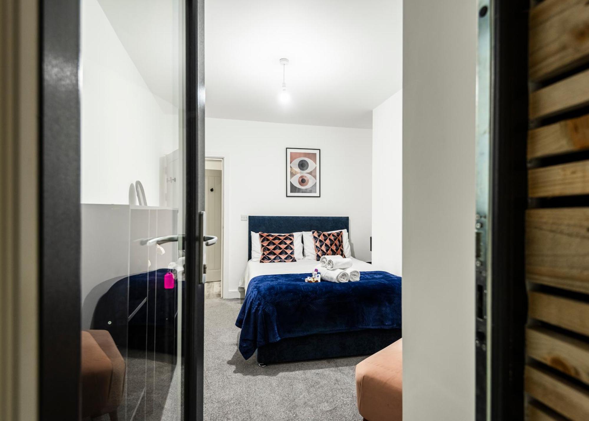 Cozy Vibes Refined 2Br Flat Apartman Bury Kültér fotó