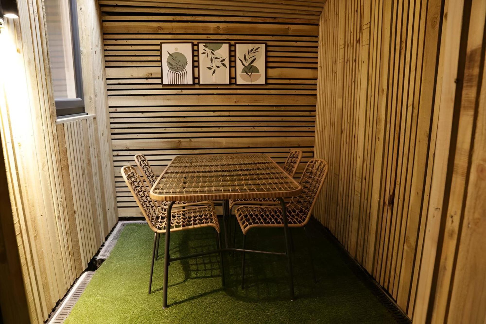 Cozy Vibes Refined 2Br Flat Apartman Bury Kültér fotó